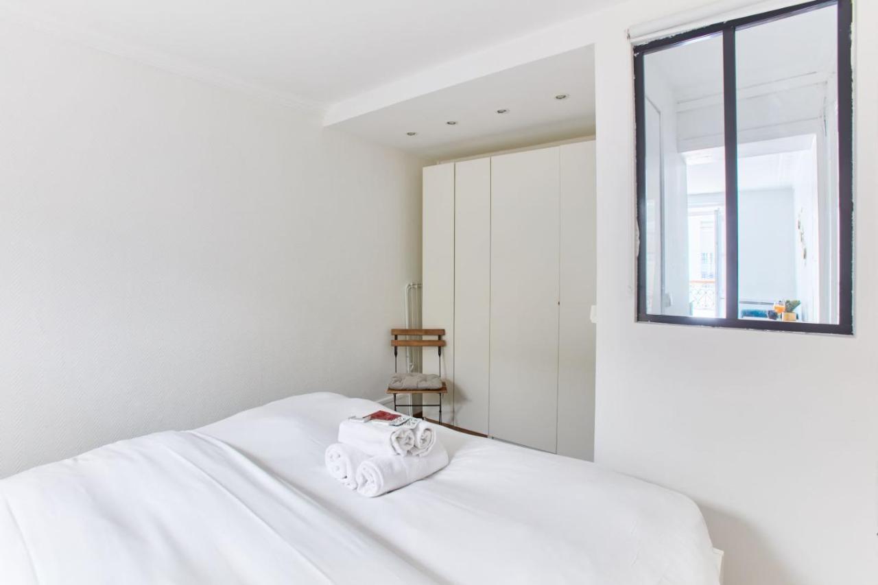 Montmartre Abbesses Apartment Paris